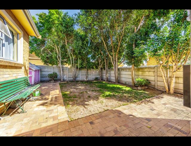 3 BEDROOM HOUSE FOR SALE IN SONSTRAAL HEIGHTS